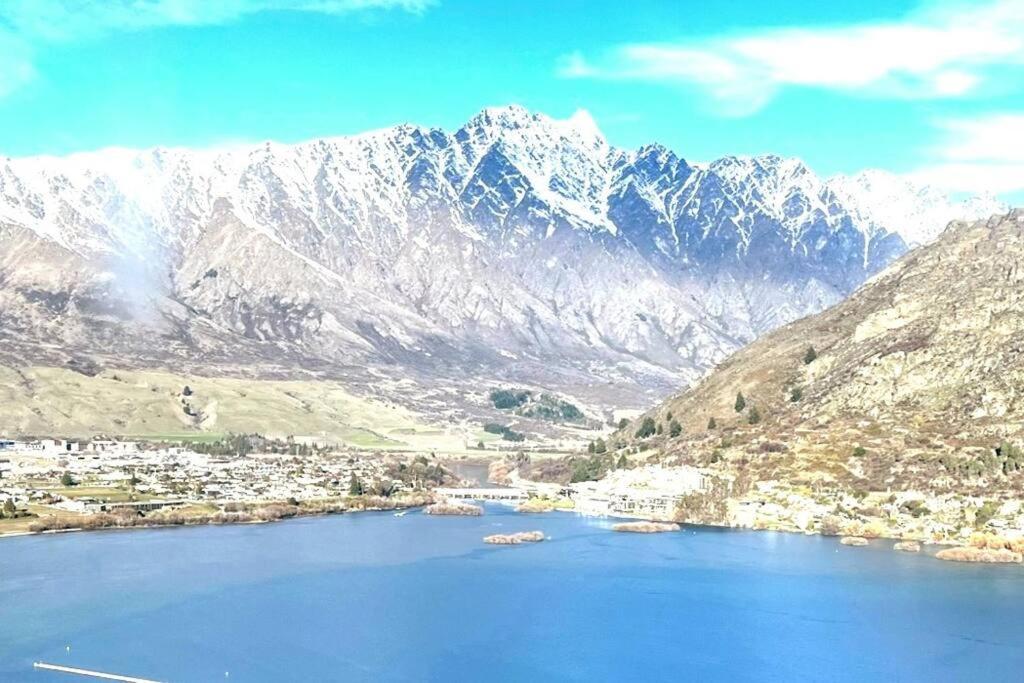 Views On Florence Queenstown Exterior photo